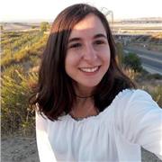 Maestra de educación infantil con experiencia y formación demostrable en clases particulares, apoyo escolar y cuidado de niños a domicilio.